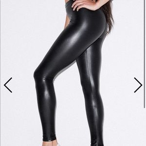 Metallic Black Legging